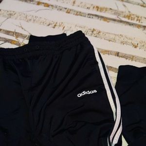 black adidas sweats